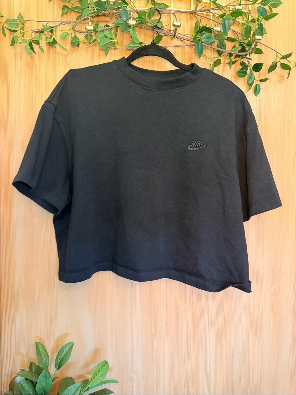 Nike Black Cropped Boxy T-Shirt Embroidered Logo Oversized Fit Women’s